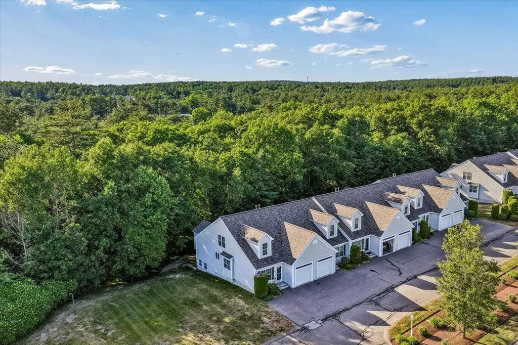 48 Brookview Road Windham NH 03087