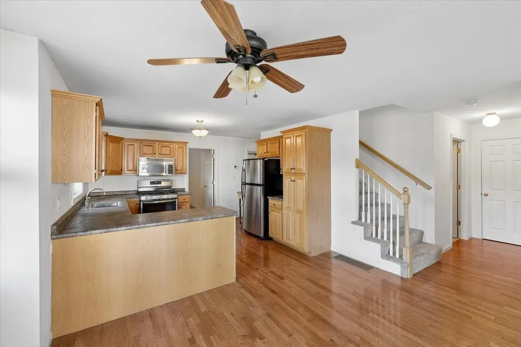 48 Brookview Road Windham NH 03087