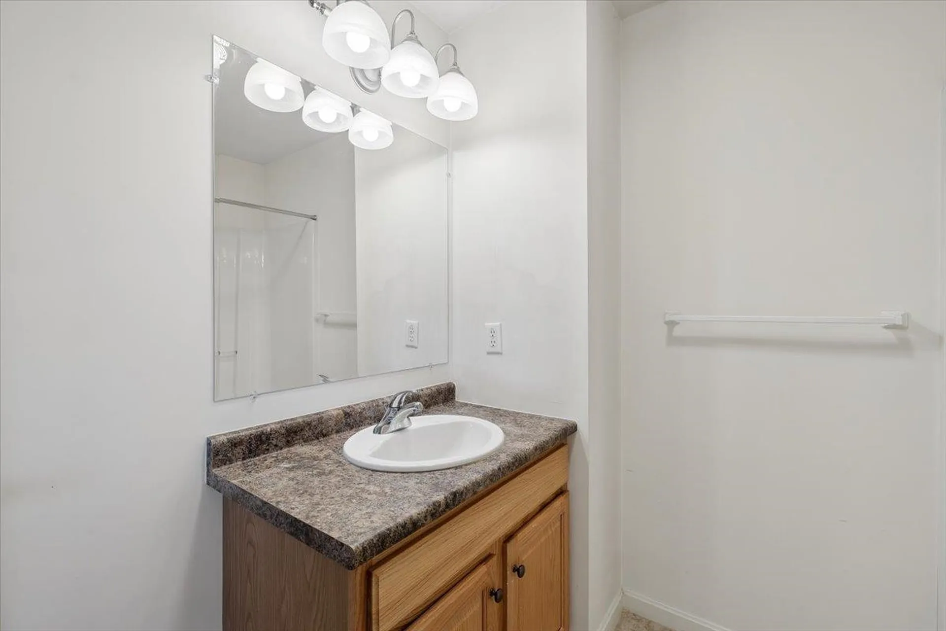 48 Brookview Road Windham NH 03087