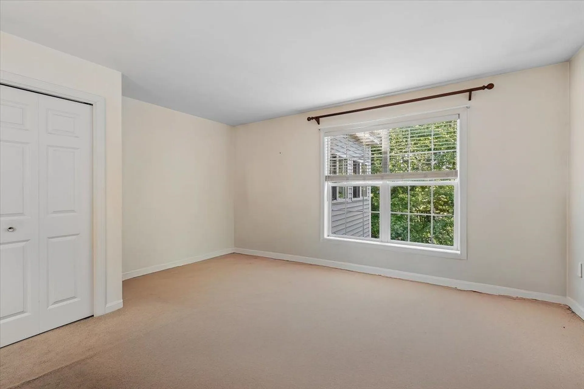 48 Brookview Road Windham NH 03087