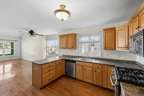 48 Brookview Road Windham NH 03087
