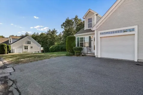 48 Brookview Road Windham NH 03087