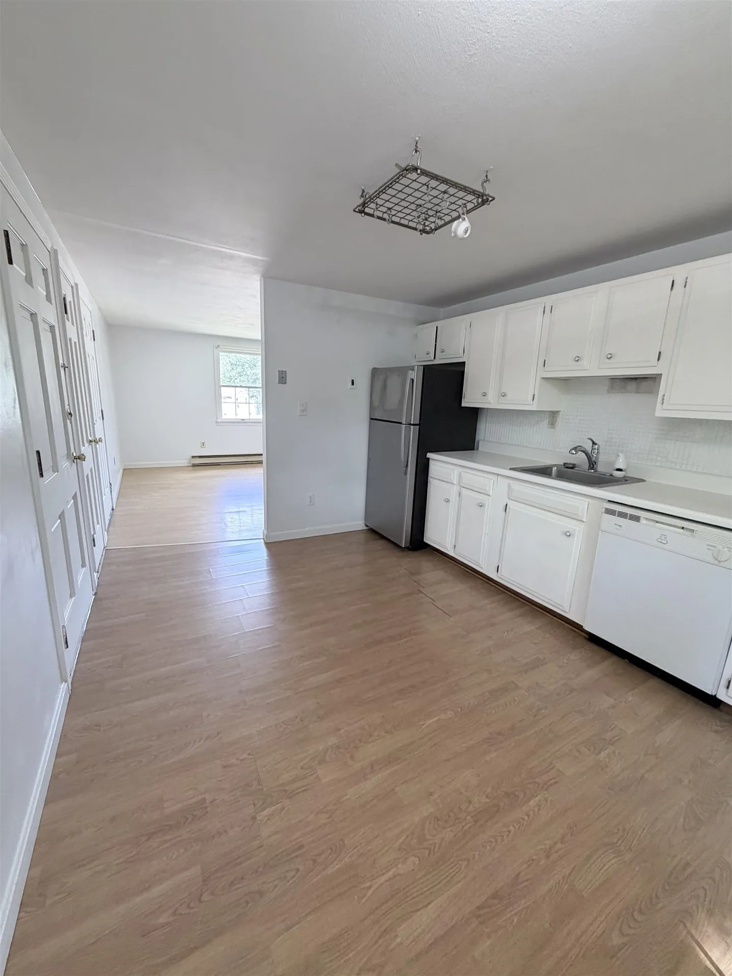 21 Folly Mill Terrace Seabrook NH 03874
