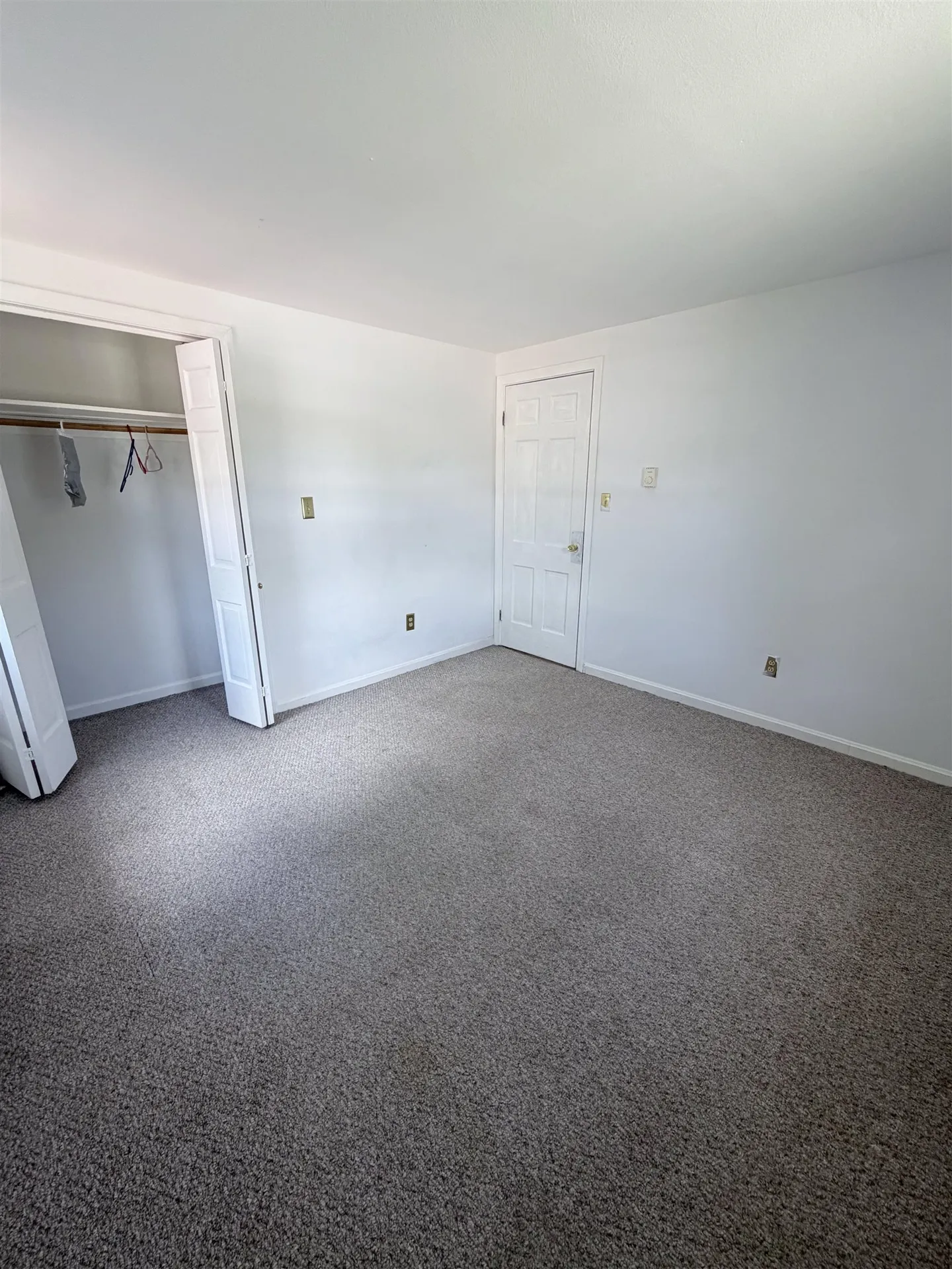 21 Folly Mill Terrace Seabrook NH 03874