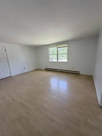 21 Folly Mill Terrace Seabrook NH 03874