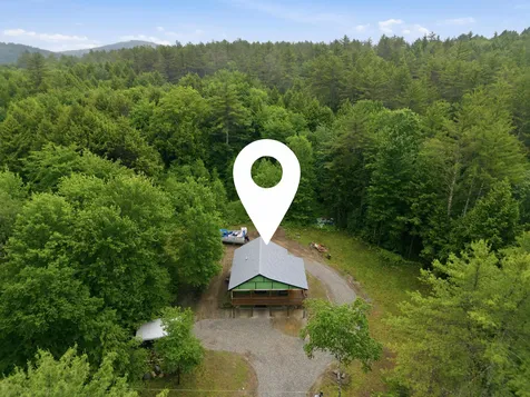 89 Hemlock Lane Danbury NH 03230