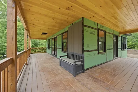 89 Hemlock Lane Danbury NH 03230