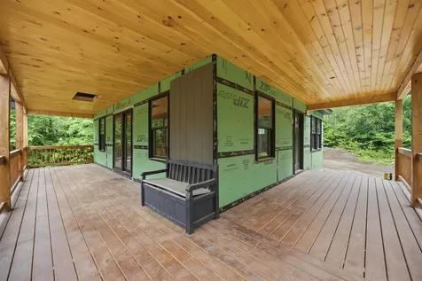 89 Hemlock Lane Danbury NH 03230