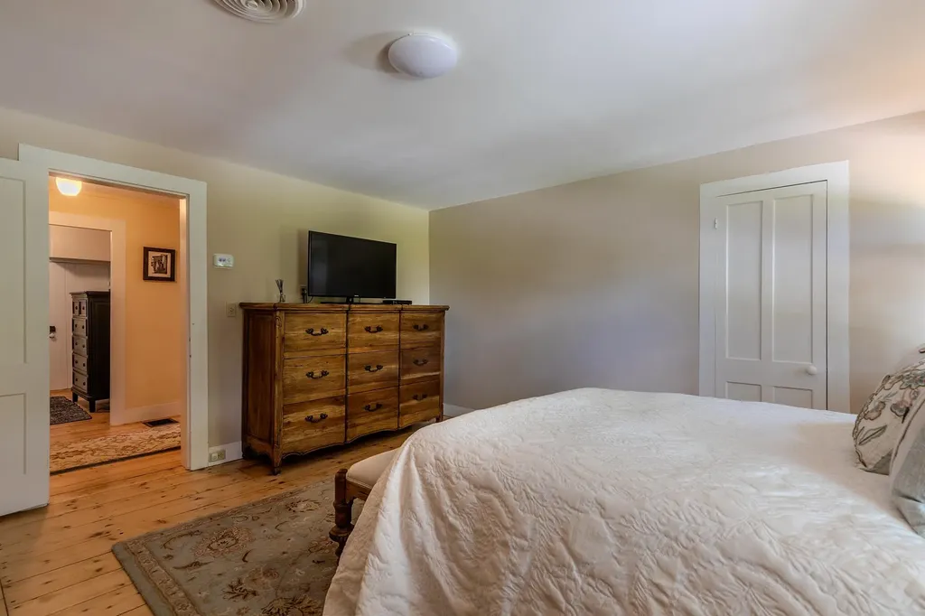 457 Brooklyn Road Mount Tabor VT 05739