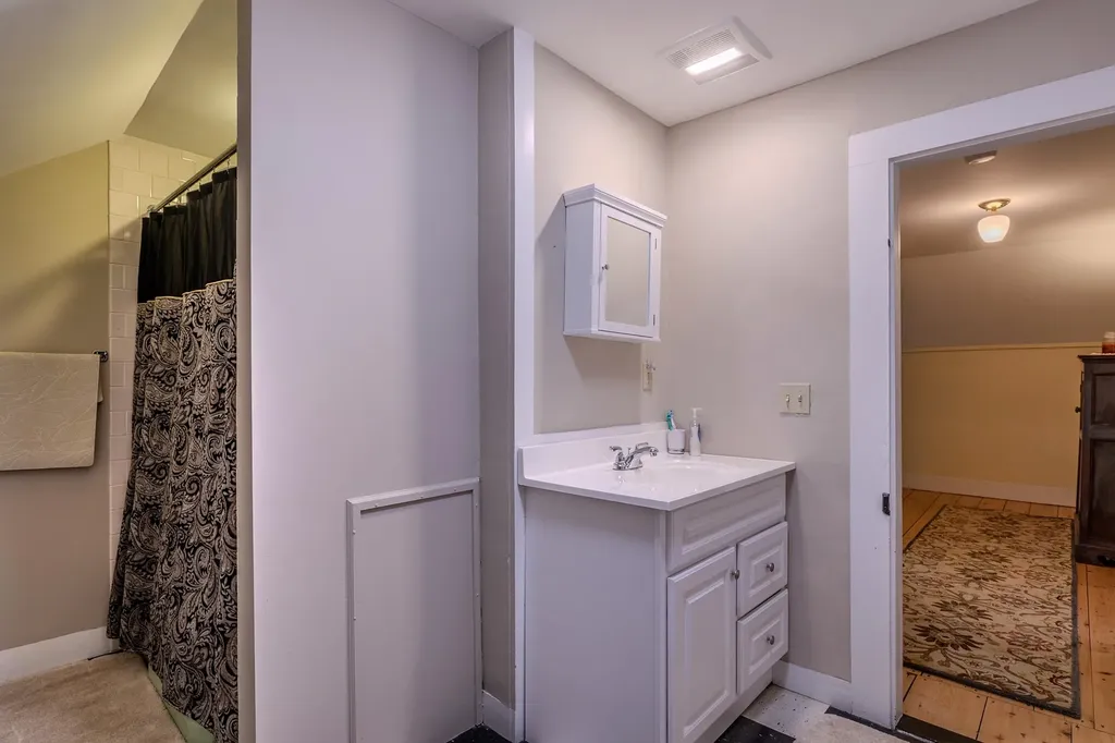 457 Brooklyn Road Mount Tabor VT 05739