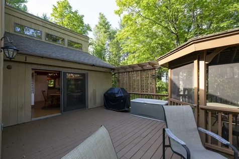 589 Fairbanks Turn Hartford VT 05059