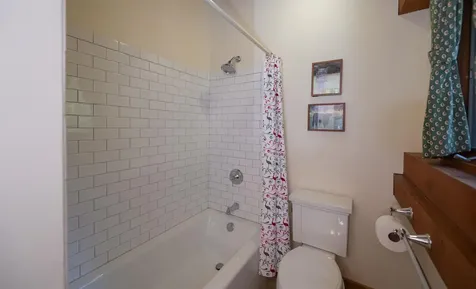 589 Fairbanks Turn Hartford VT 05059