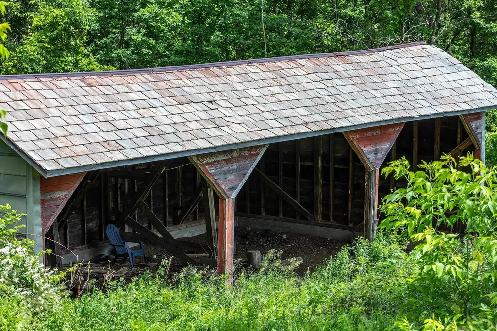 1174 North Main Street Danby VT 05739