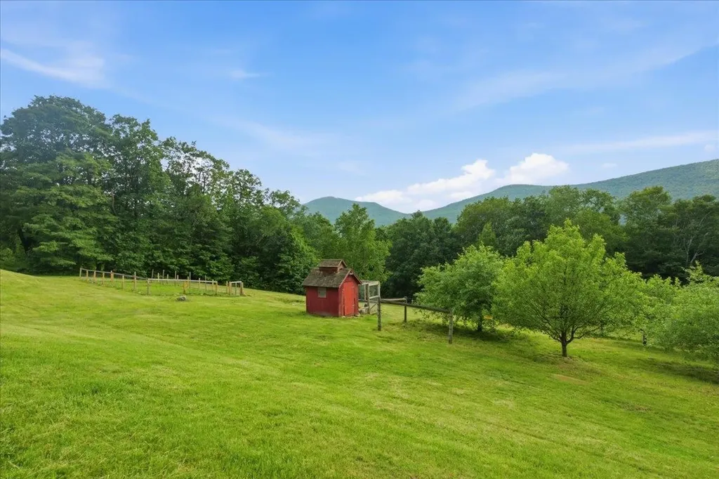 227 Birchstone Lane Dorset VT 05253