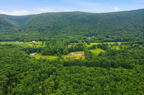 227 Birchstone Lane Dorset VT 05253