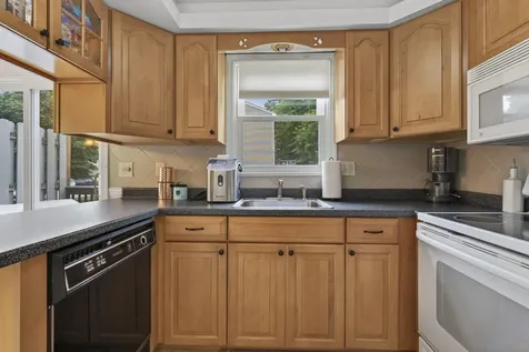 4 Snowberry Lane Goffstown NH 03045