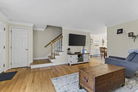 4 Snowberry Lane Goffstown NH 03045