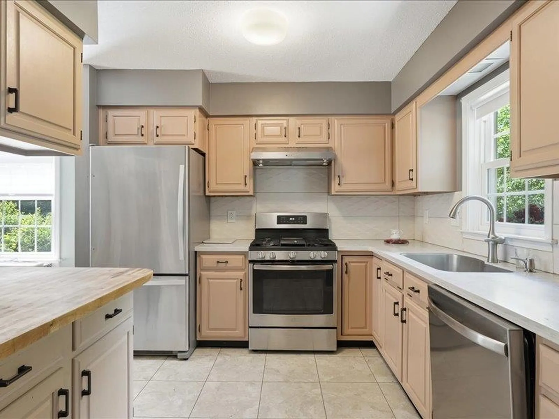104 Woodbine Road Colchester VT 05446-6352