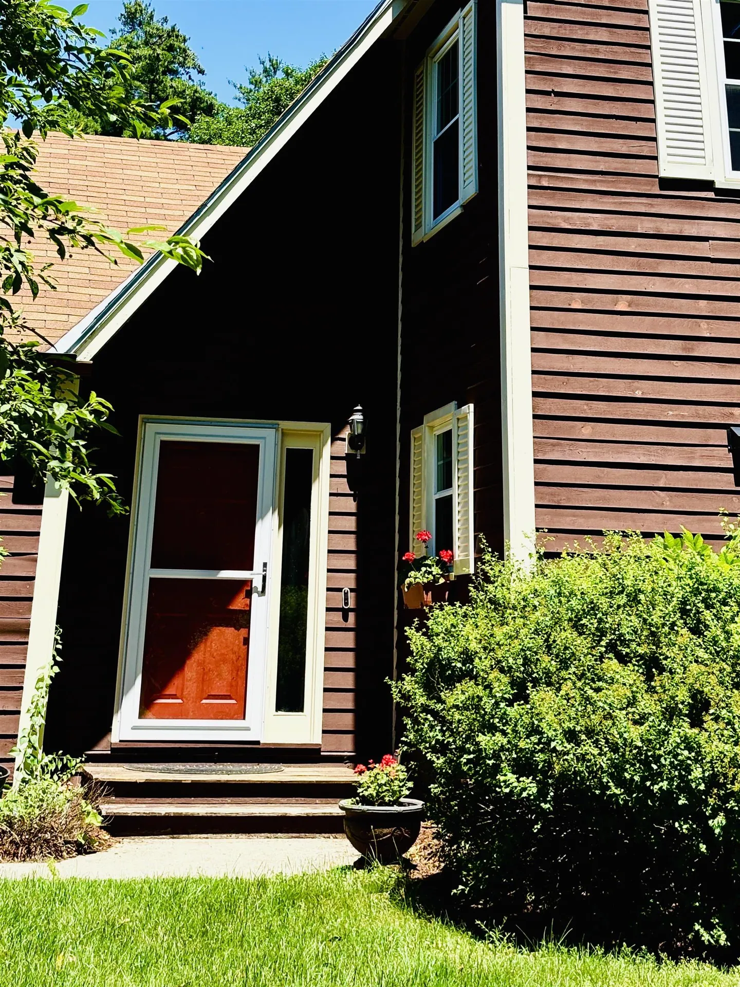 104 Woodbine Road Colchester VT 05446-6352