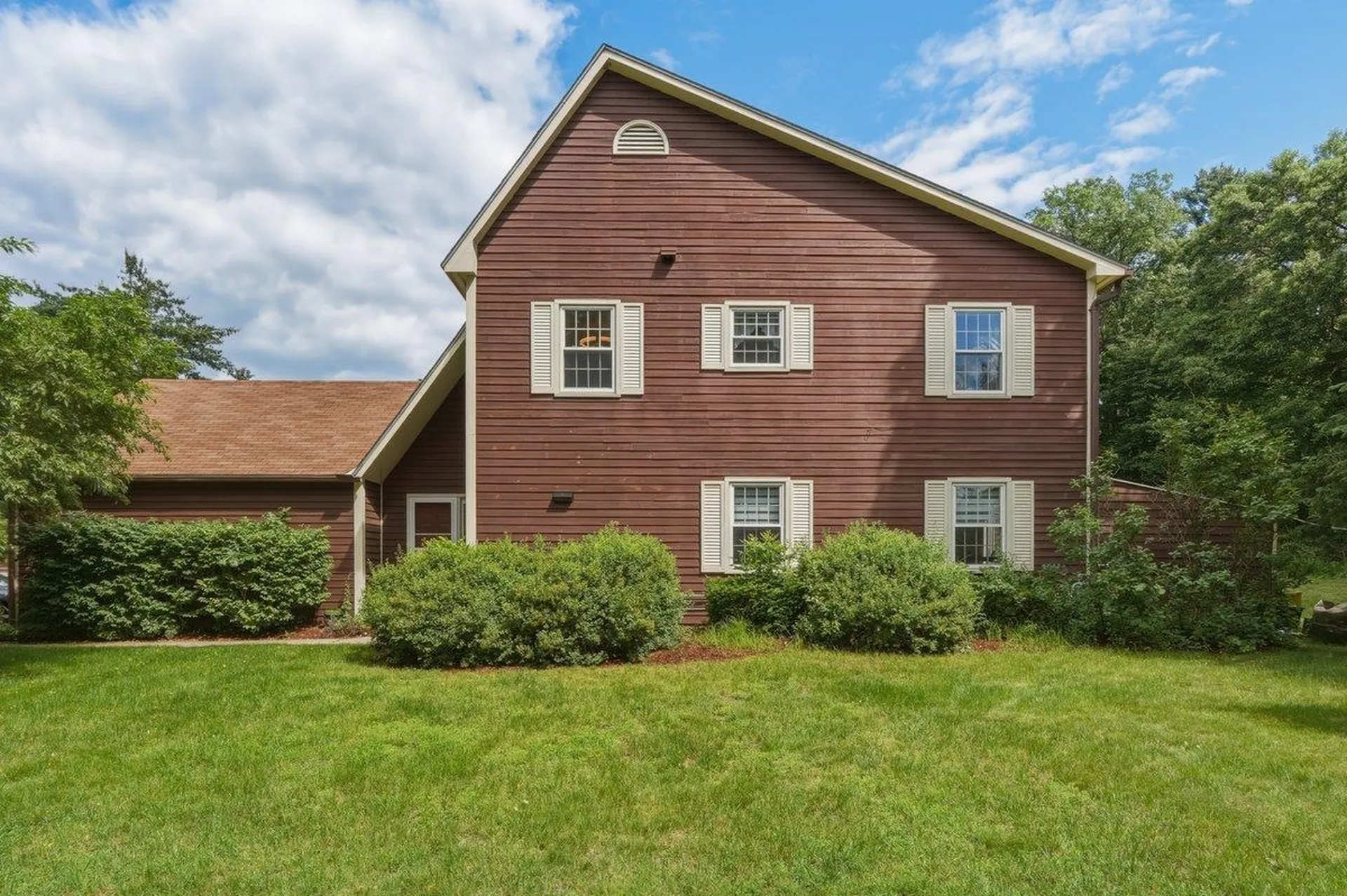 104 Woodbine Road Colchester VT 05446-6352