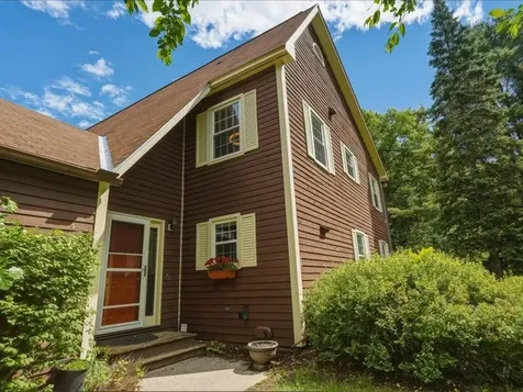 104 Woodbine Road Colchester VT 05446-6352