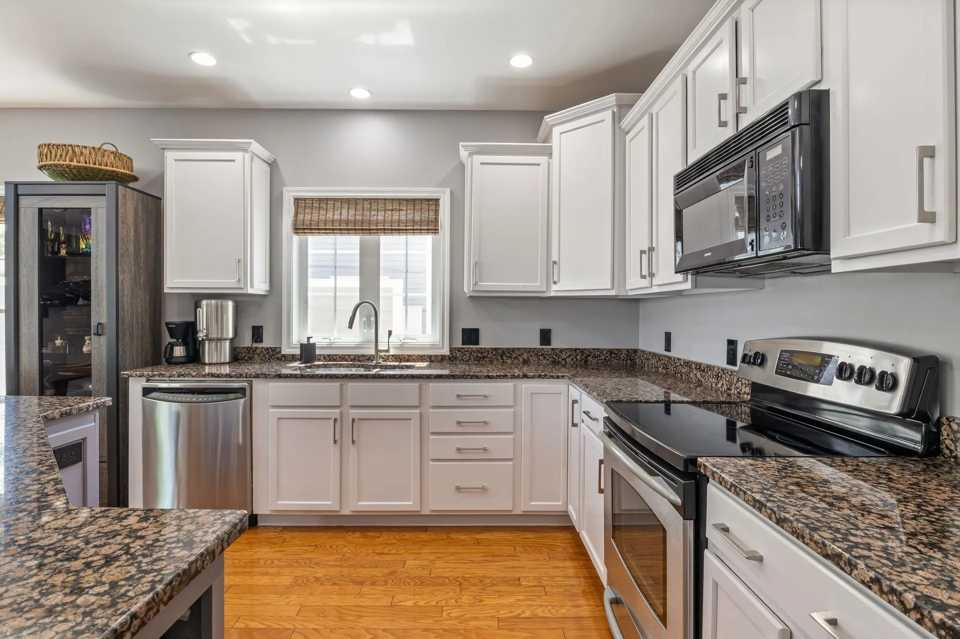 43 Cornwall Street Portsmouth NH 03801