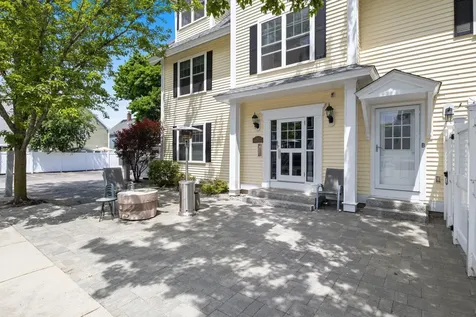 43 Cornwall Street Portsmouth NH 03801