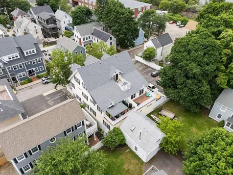 43 Cornwall Street Portsmouth NH 03801