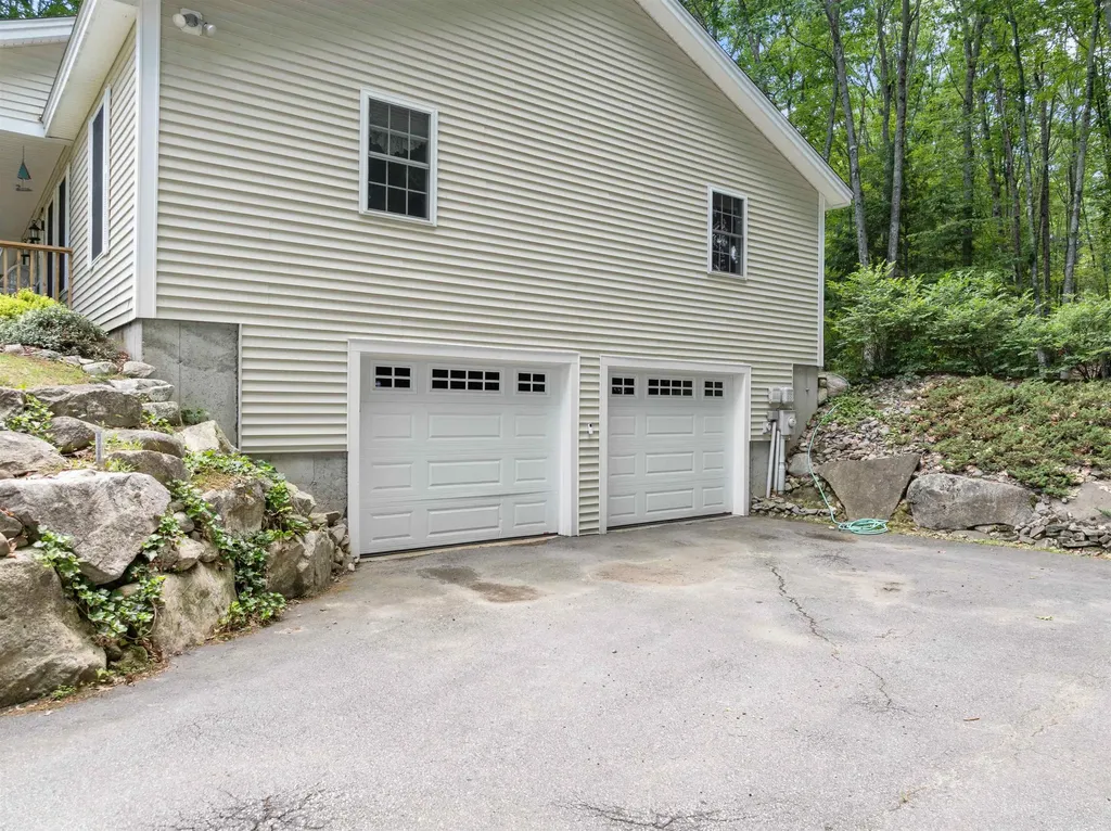12 Stonegate Court Gilford NH 03249