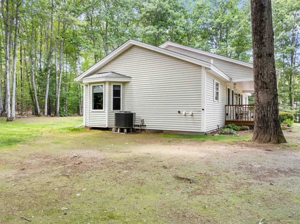 12 Stonegate Court Gilford NH 03249