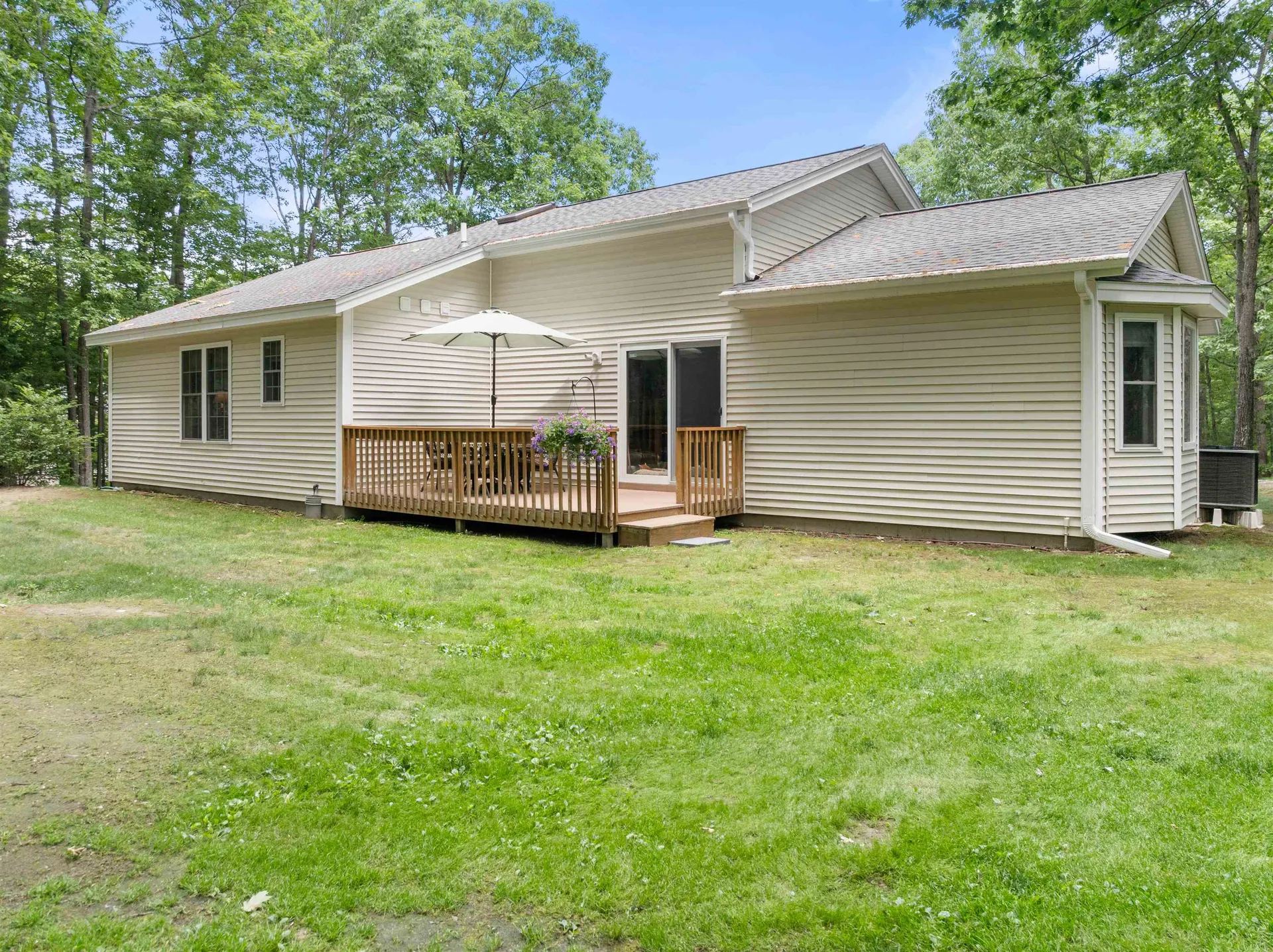 12 Stonegate Court Gilford NH 03249