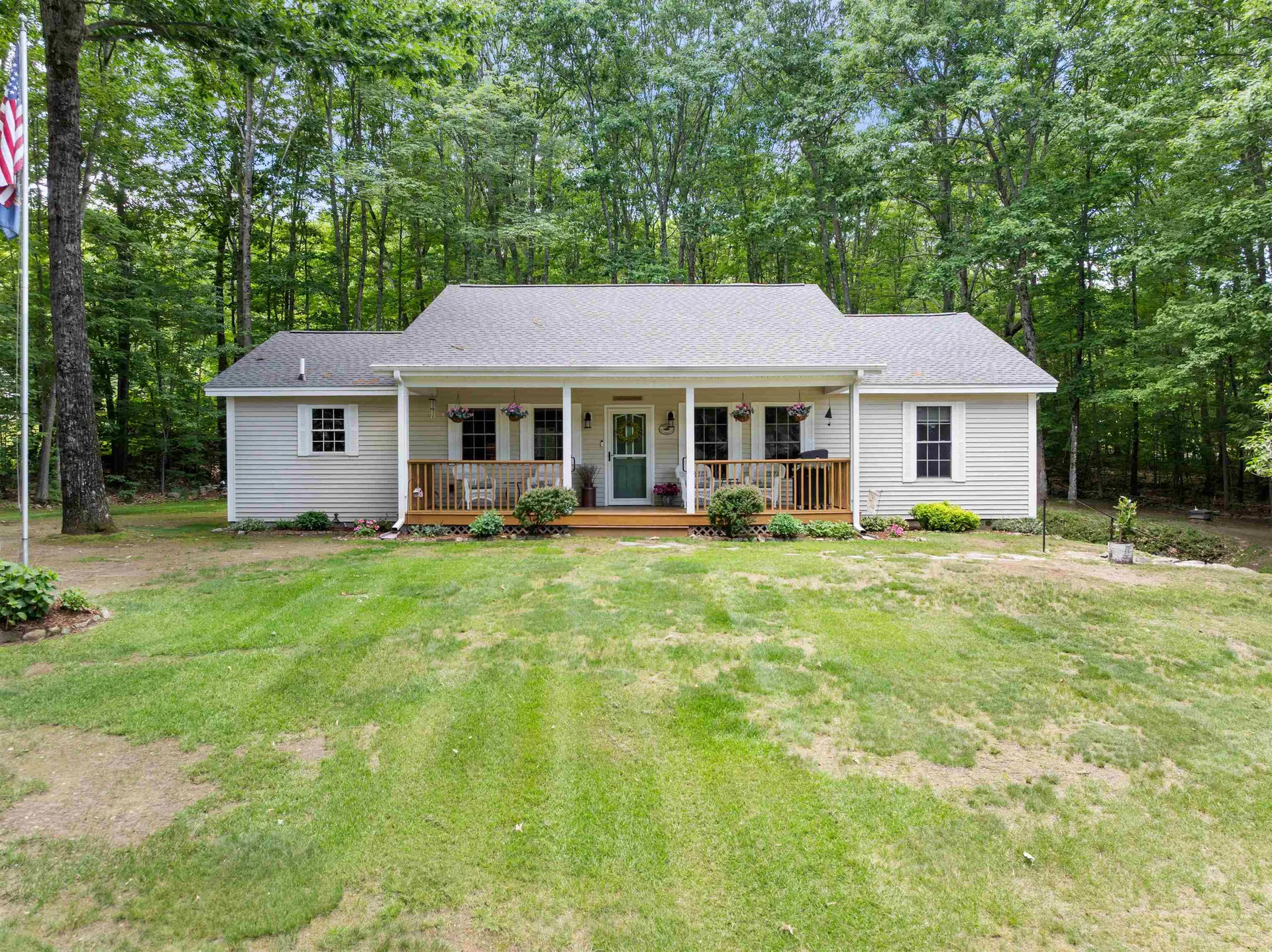 12 Stonegate Court Gilford NH 03249