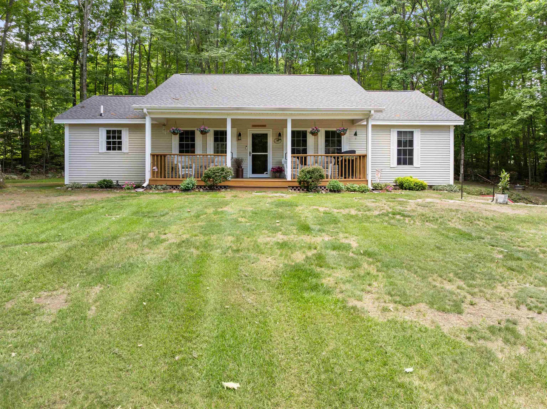 12 Stonegate Court Gilford NH 03249