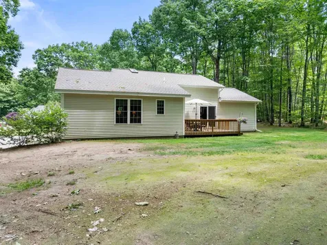 12 Stonegate Court Gilford NH 03249