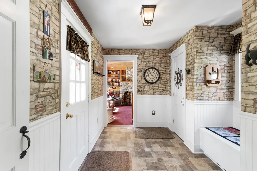 364 Houghtonville Road Grafton VT 05146