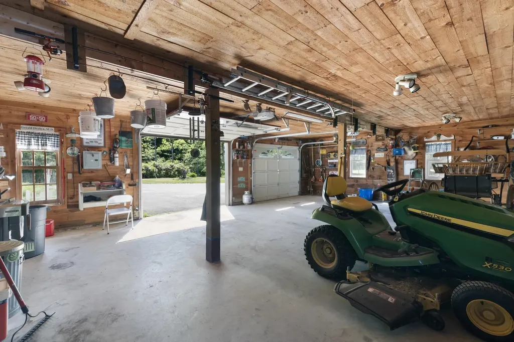 364 Houghtonville Road Grafton VT 05146