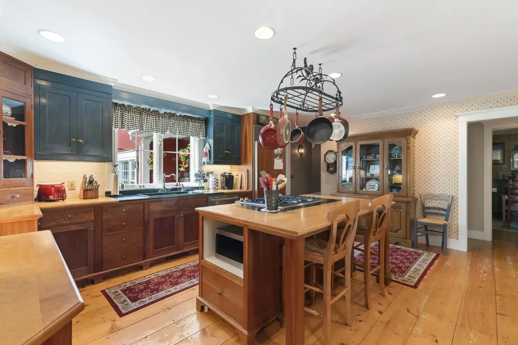 364 Houghtonville Road Grafton VT 05146