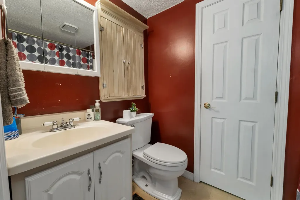 48 Independence Drive Freedom NH 03836
