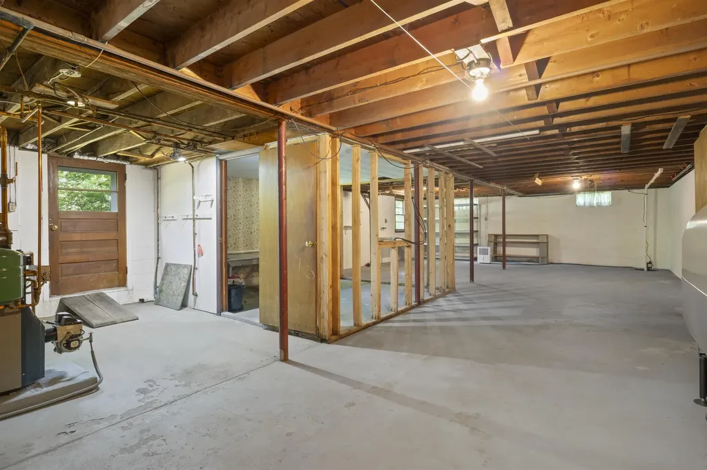 79 Maple Street Somersworth NH 03878