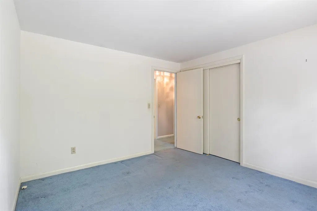 79 Maple Street Somersworth NH 03878