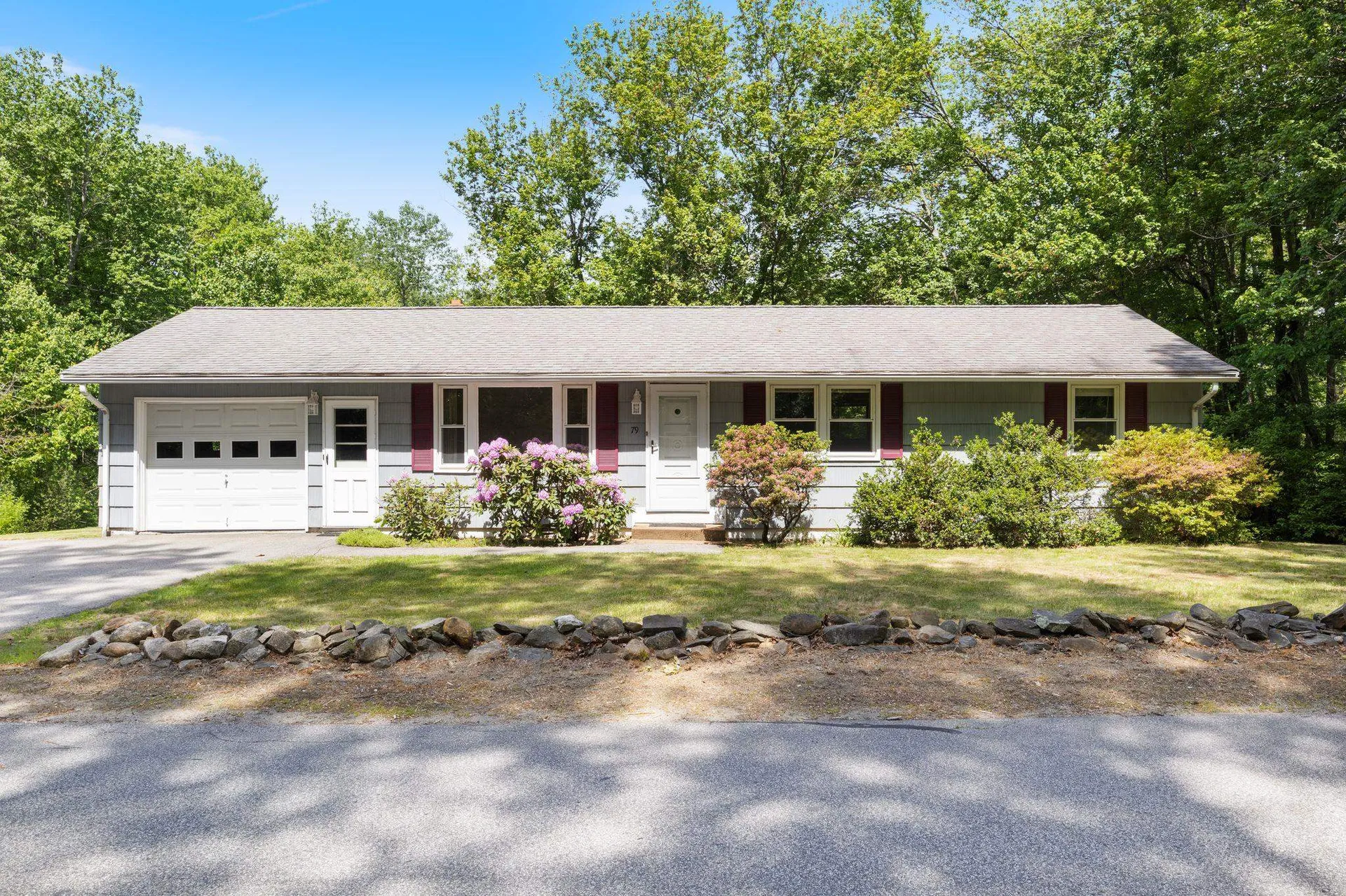 79 Maple Street Somersworth NH 03878
