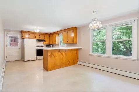 79 Maple Street Somersworth NH 03878