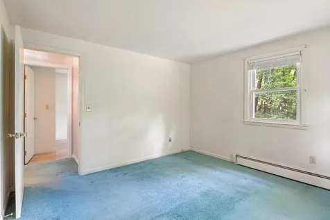 79 Maple Street Somersworth NH 03878