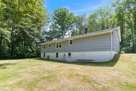 79 Maple Street Somersworth NH 03878