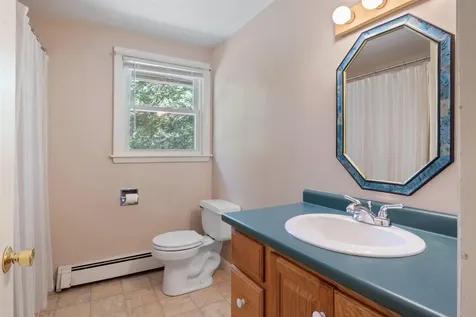 79 Maple Street Somersworth NH 03878