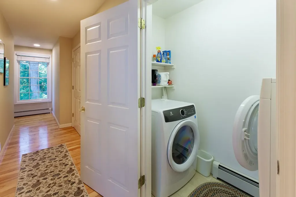 107 Mountain View Lane North Hero VT 05474
