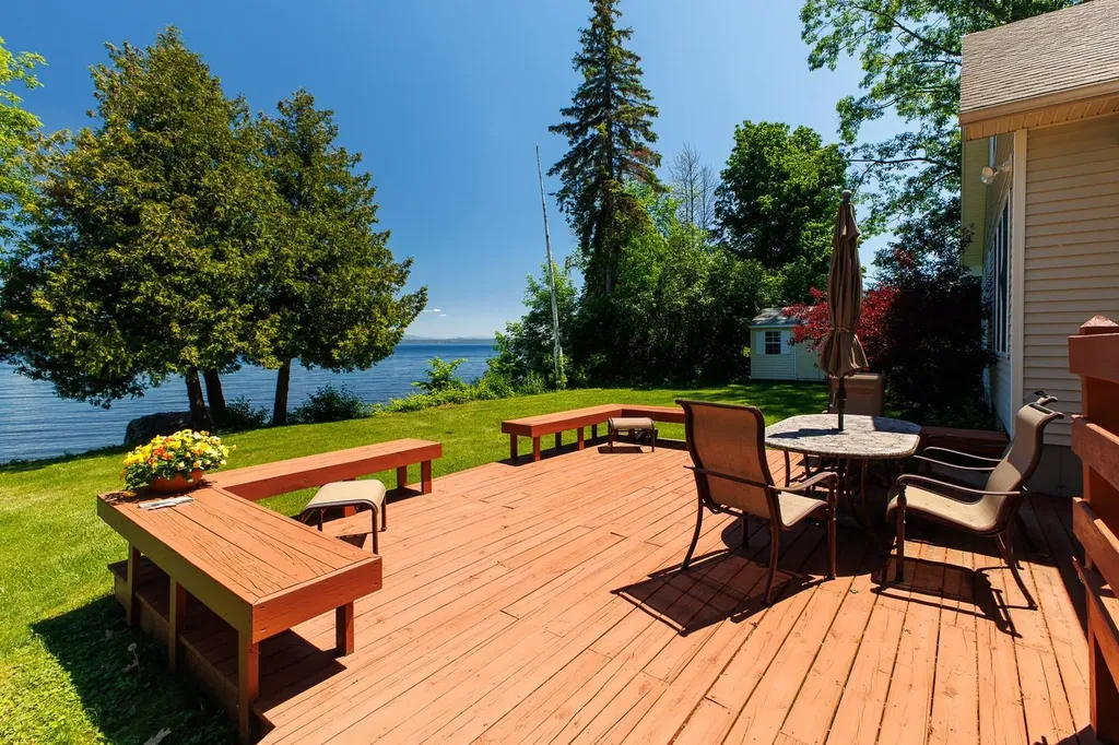 107 Mountain View Lane North Hero VT 05474