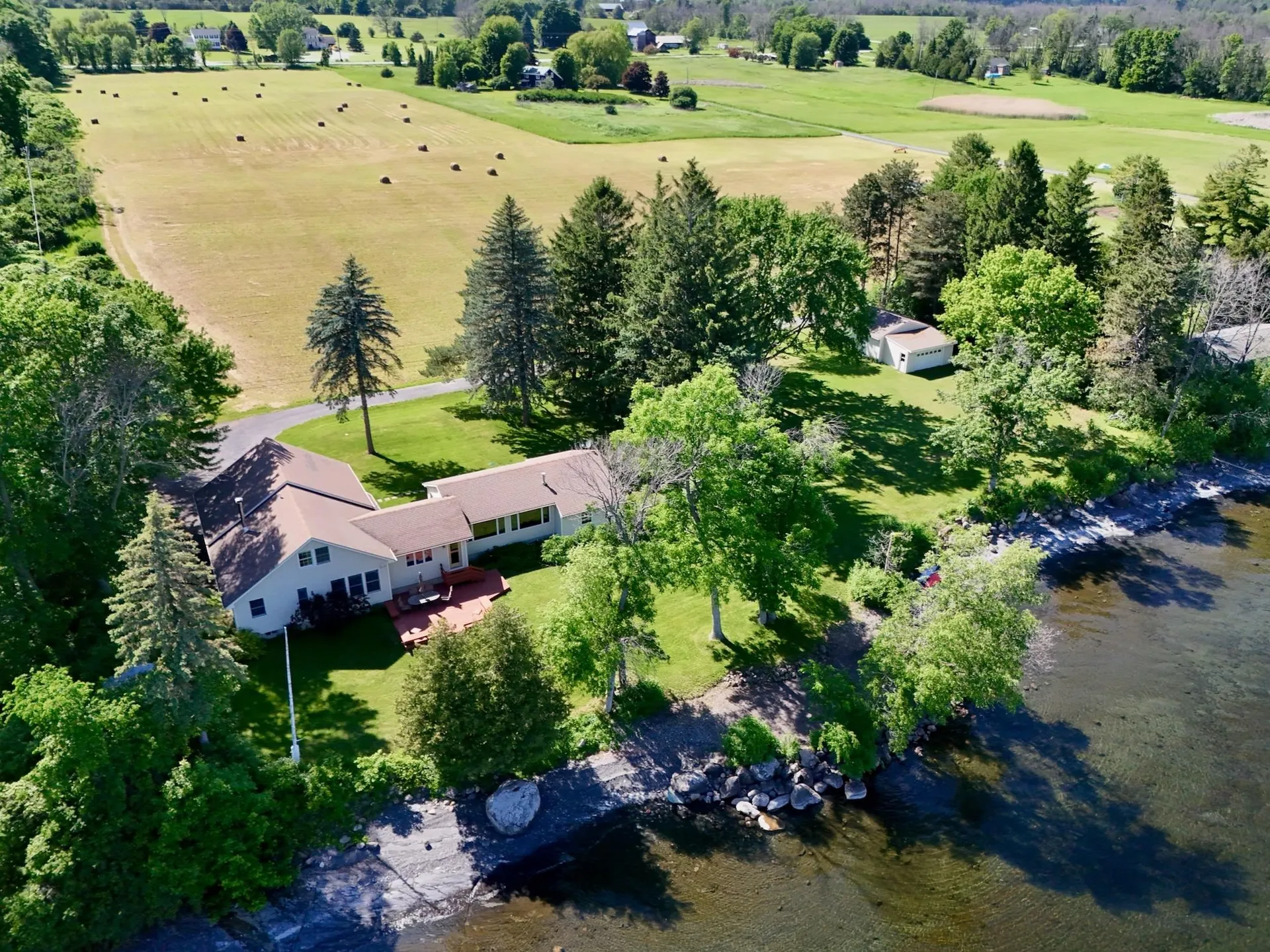 North Hero VT, 107 Mountain View Lane