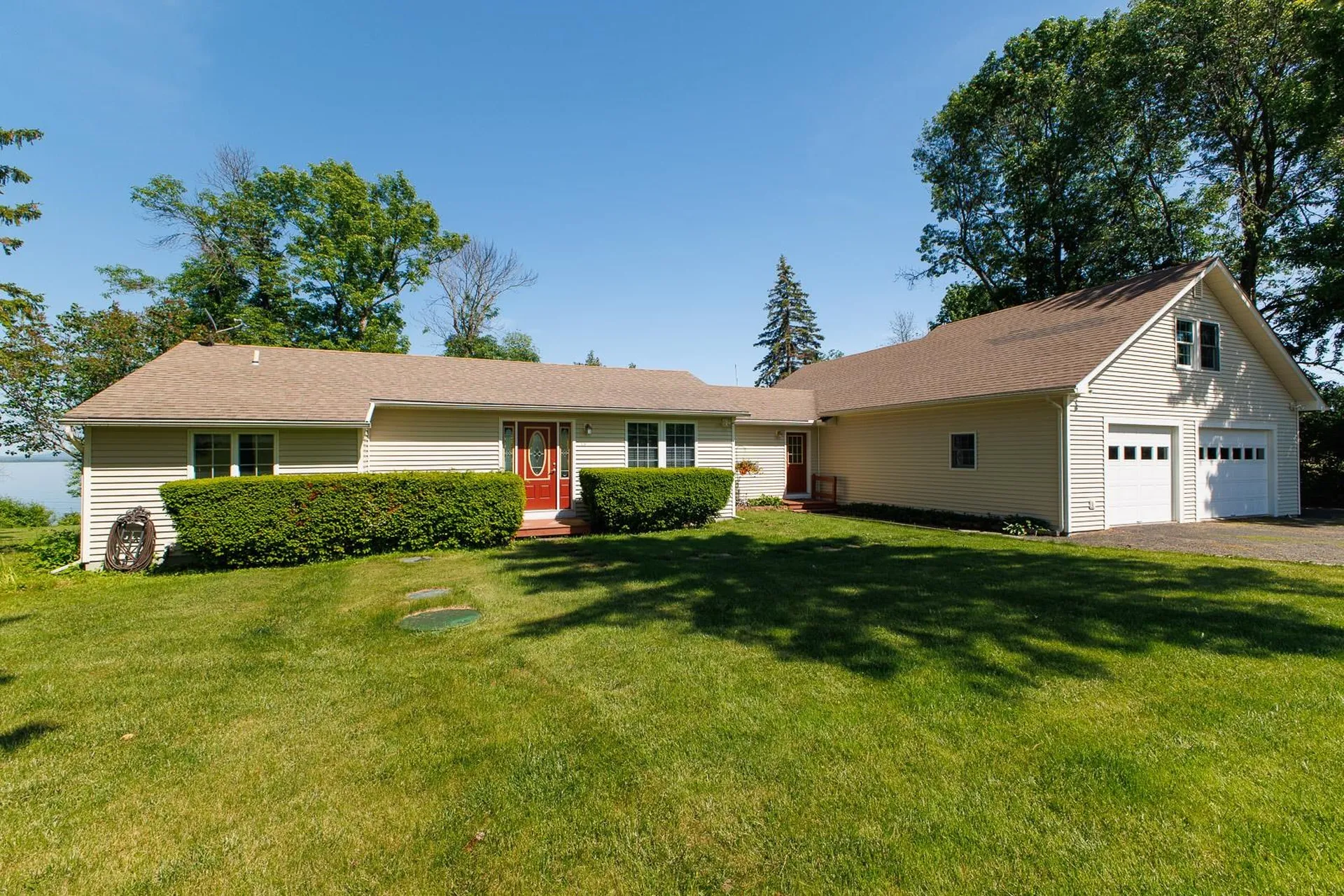 107 Mountain View Lane North Hero VT 05474