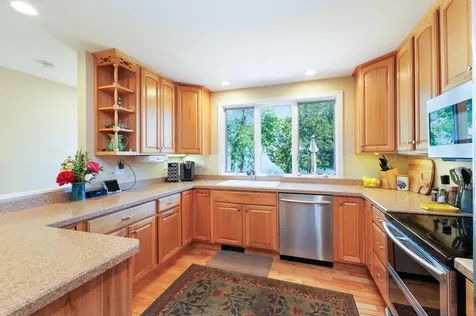 107 Mountain View Lane North Hero VT 05474